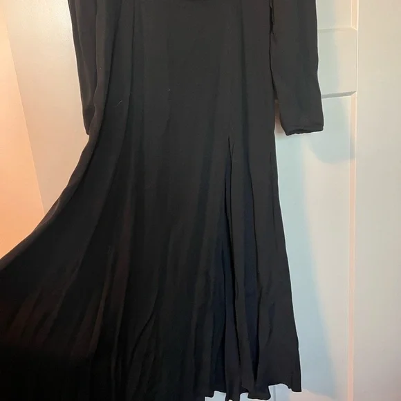 Reformation Sigmund Dress - Picture 4 of 7